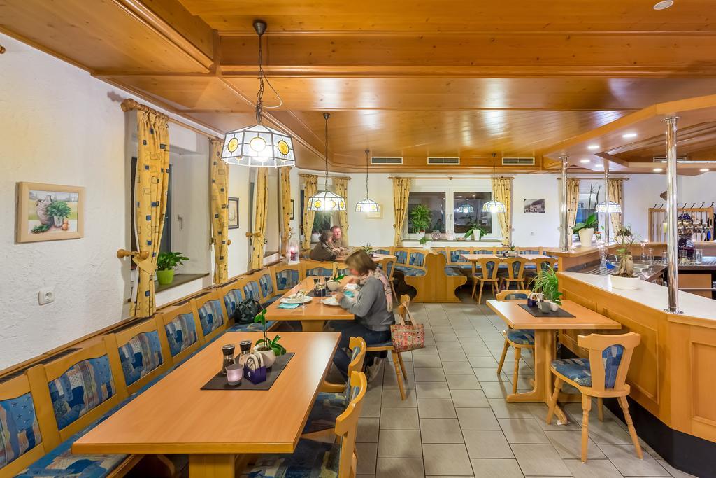 Gasthof Alte Post Falkendorf Exteriör bild